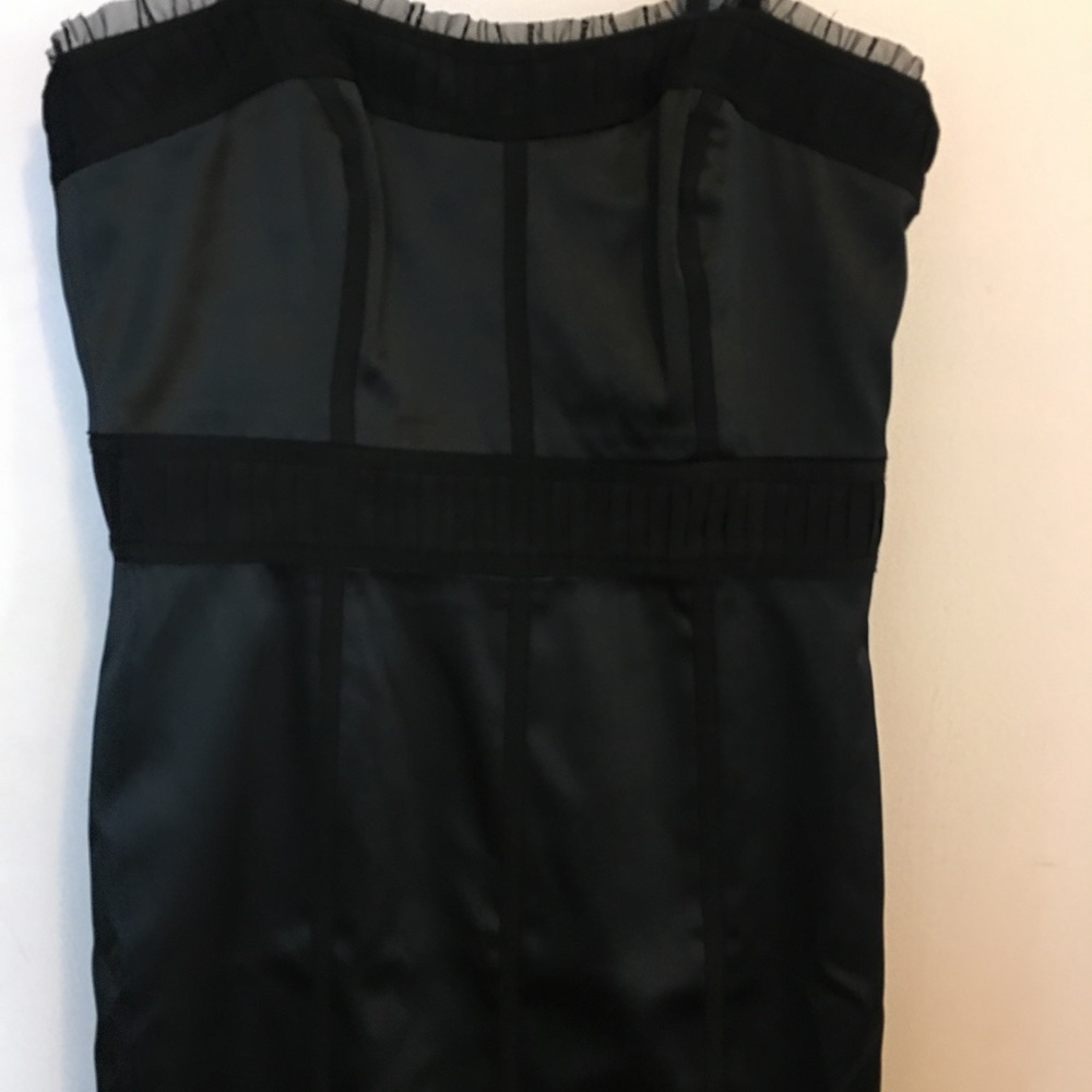 New without tag White House Black Market dress.